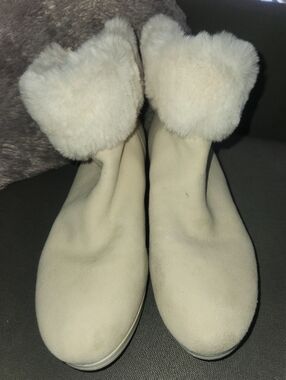 DKNY Women's Cream Faux-Shearling Cuff Ankle Boots